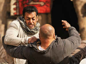 Salman's Ek Tha Tiger surpasses 150 crore mark at desi Box Office